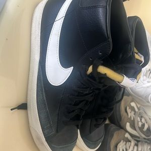 Nike Men's Blazer Mid '77 Vintage Black/Sail Men's Size 10